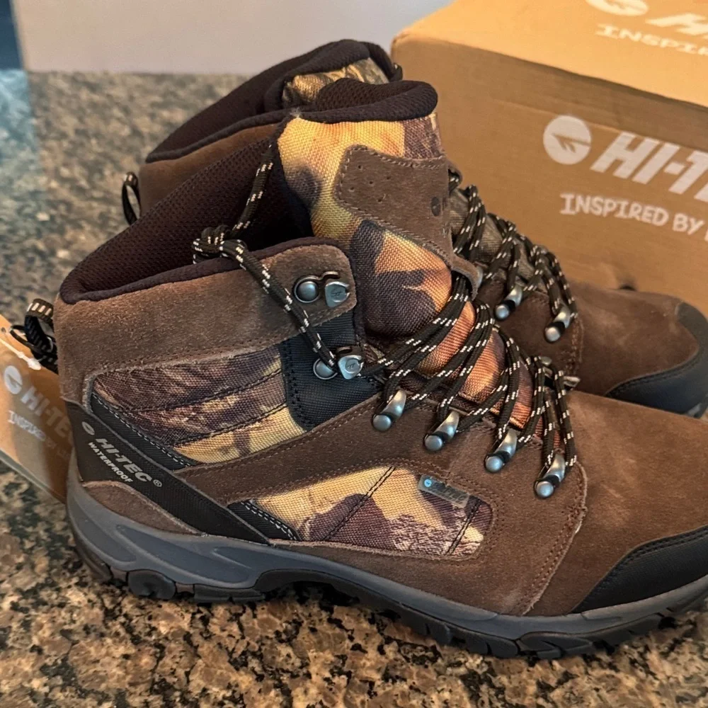 Hi-Tec dr tech waterproof Camouflage and Black Outdoor Boots NWT 9
